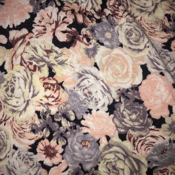 Top - Picture 2 of 3